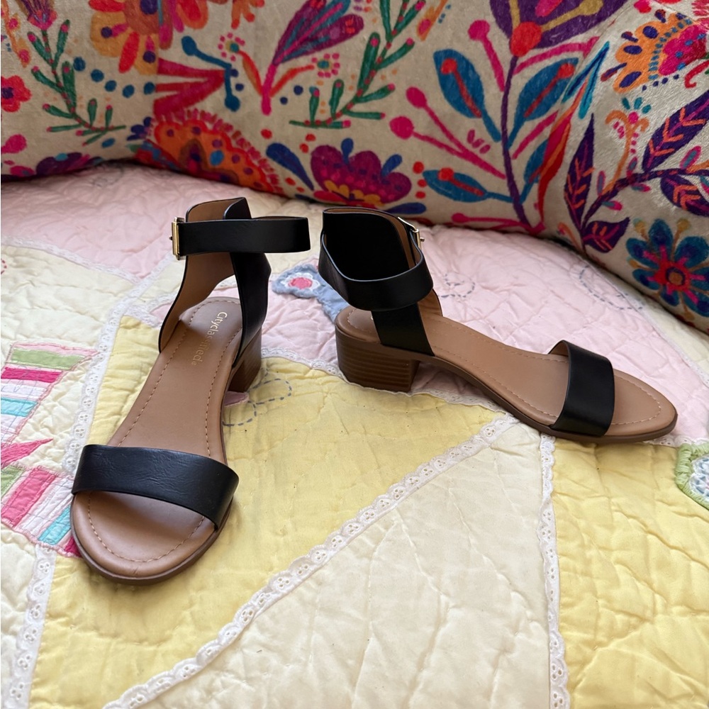 Cityclassified Black and Tan Sandals - Picture 2 of 3